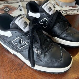 New Balance Unisex 550 Black and White Sneakers